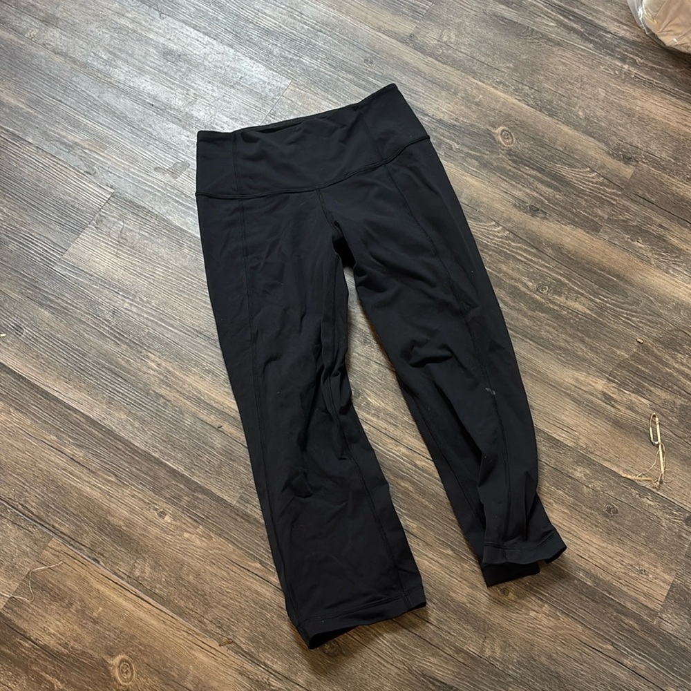 Lululemon crop leggings
